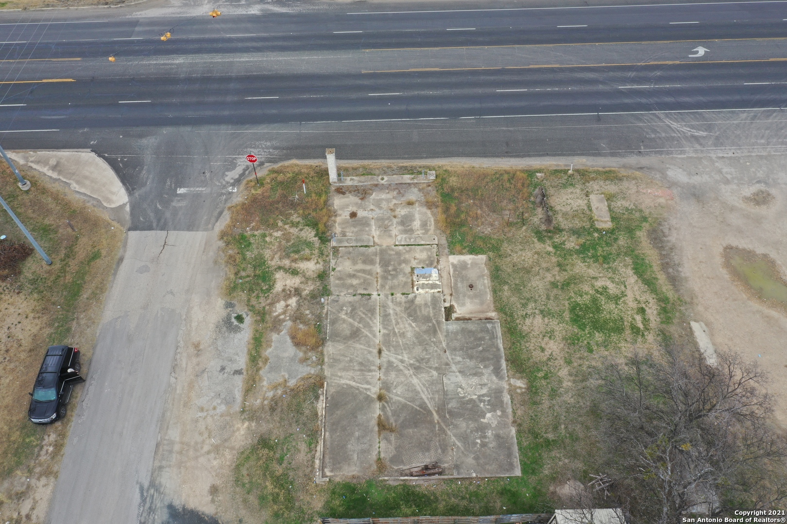 Lots 1-2 Blk 7 W Highway 90 Dhanis TX 78850