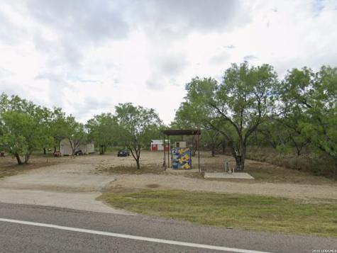 305 E Avenue E Christine TX 78012