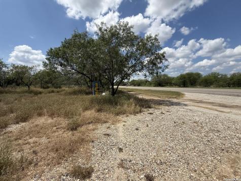 305 E Avenue E Christine TX 78012