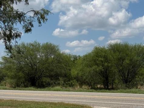 305 E Avenue E Christine TX 78012