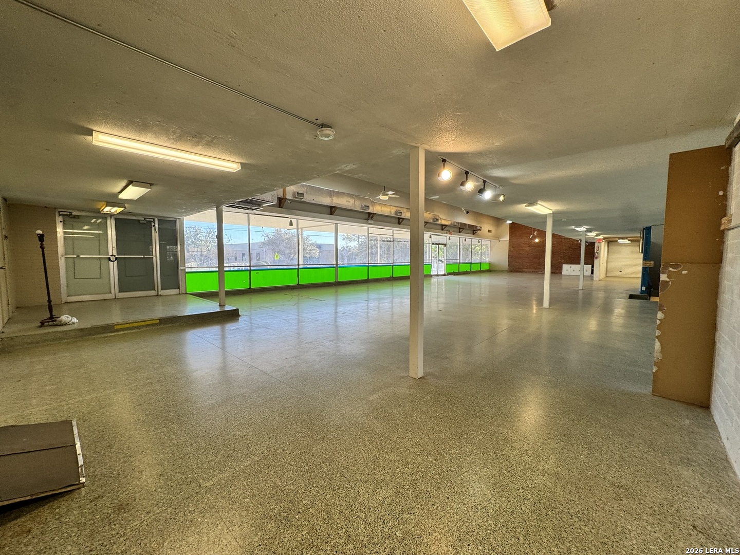 256 W Court Seguin TX 78155