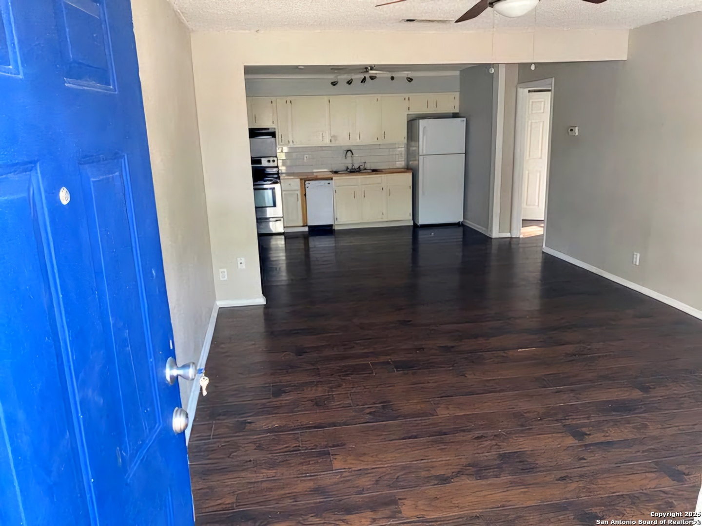 719 San Antonio Pleasanton TX 78064