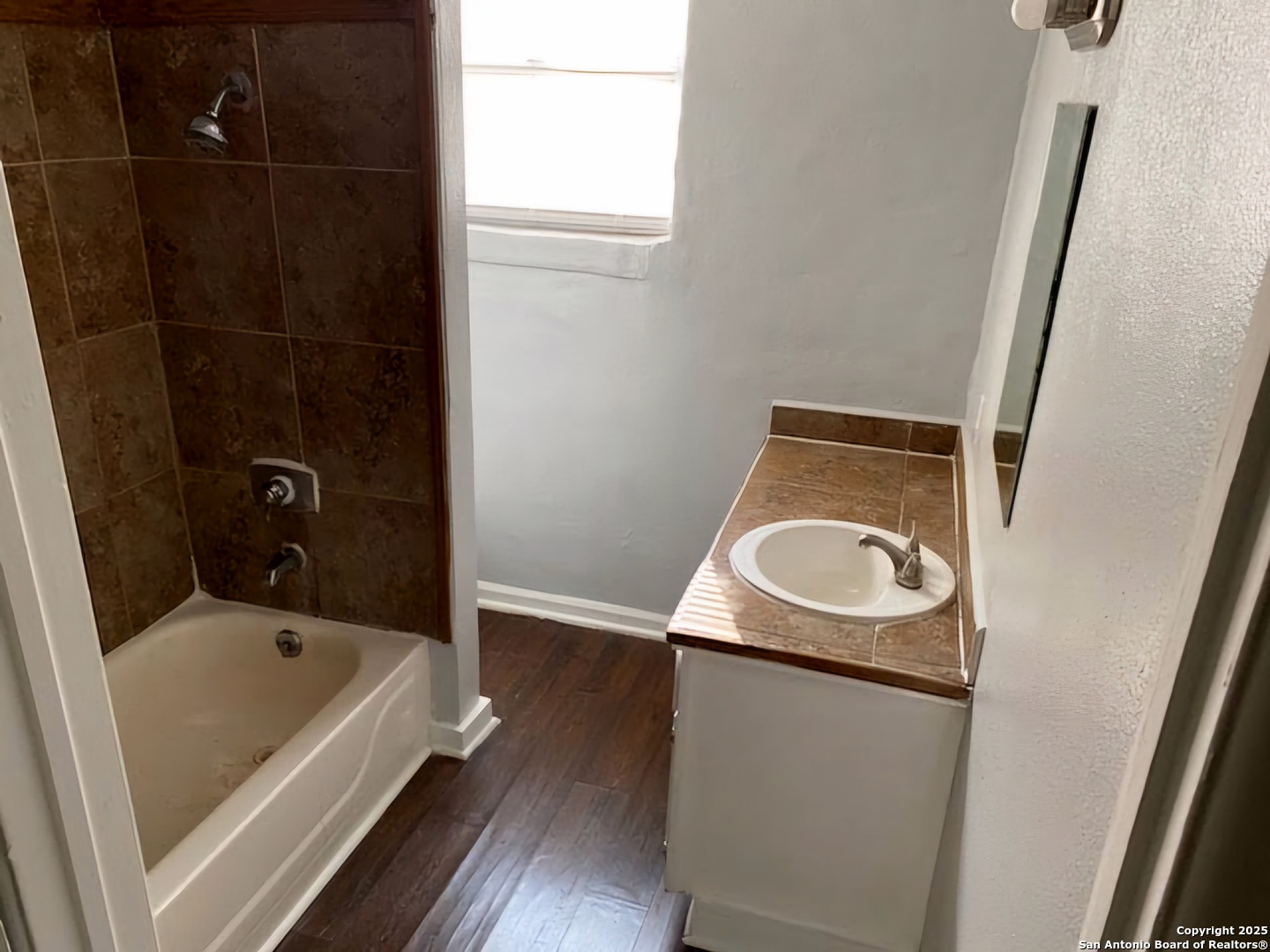 719 San Antonio Pleasanton TX 78064