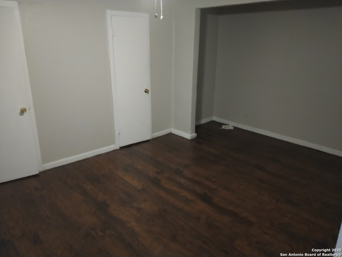 719 San Antonio Pleasanton TX 78064