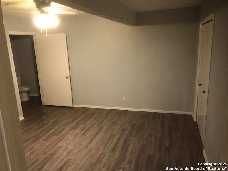 719 San Antonio Pleasanton TX 78064