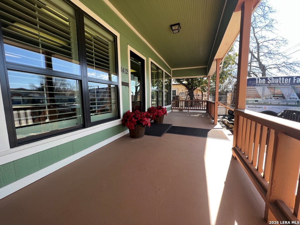 1412 Broadway Kerrville TX 78028