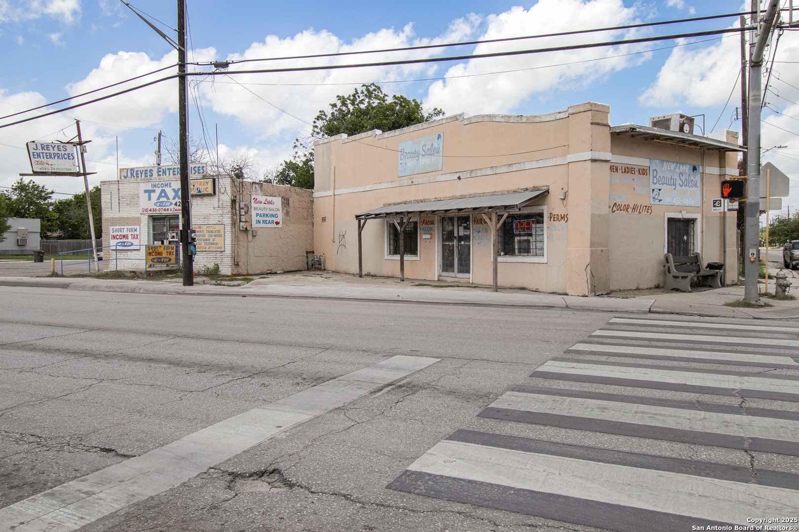 425 N Zarzamora San Antonio TX 78207