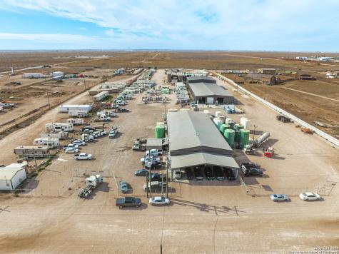 5612 County Road 1226 Midland TX 79706