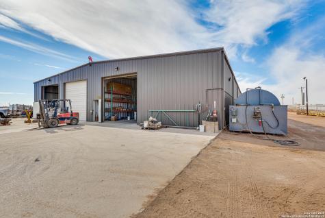 5612 County Road 1226 Midland TX 79706