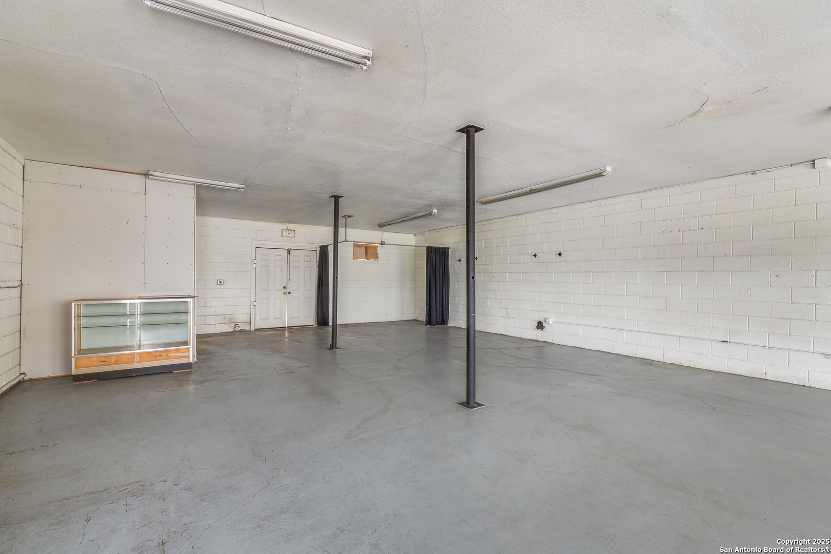 3631 Nogalitos San Antonio TX 78211