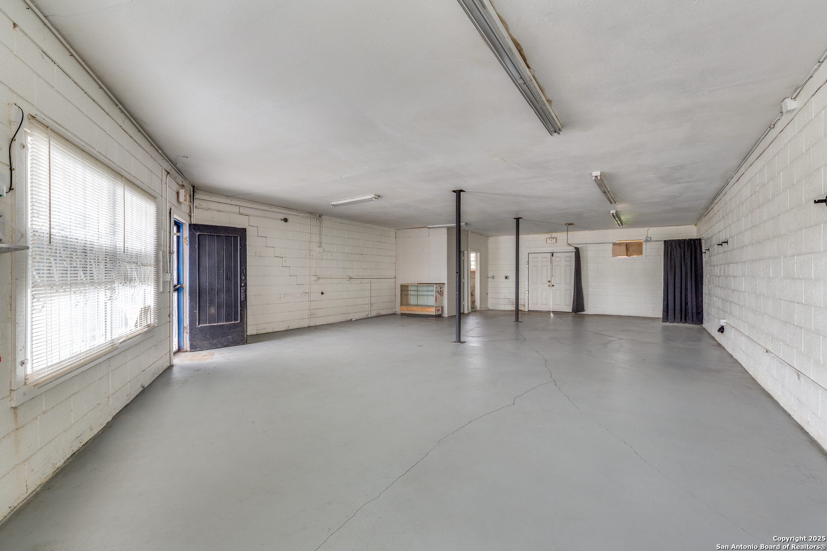 3631 Nogalitos San Antonio TX 78211