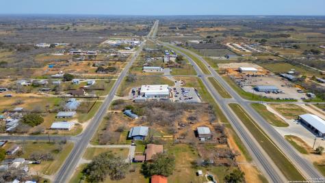 11806 Loop 107 Adkins TX 78101