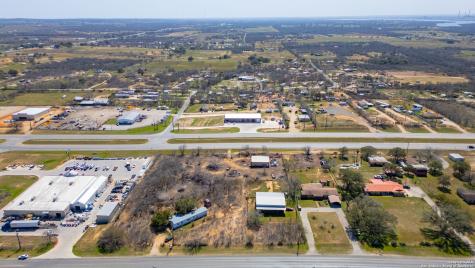 11806 Loop 107 Adkins TX 78101