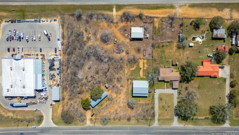 11806 Loop 107 Adkins TX 78101