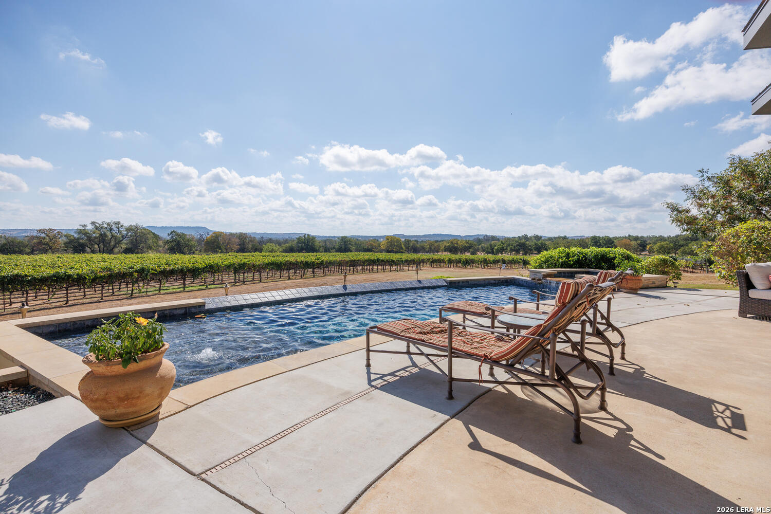 1758 Lincoln Smith Road Round Mountain TX 78663