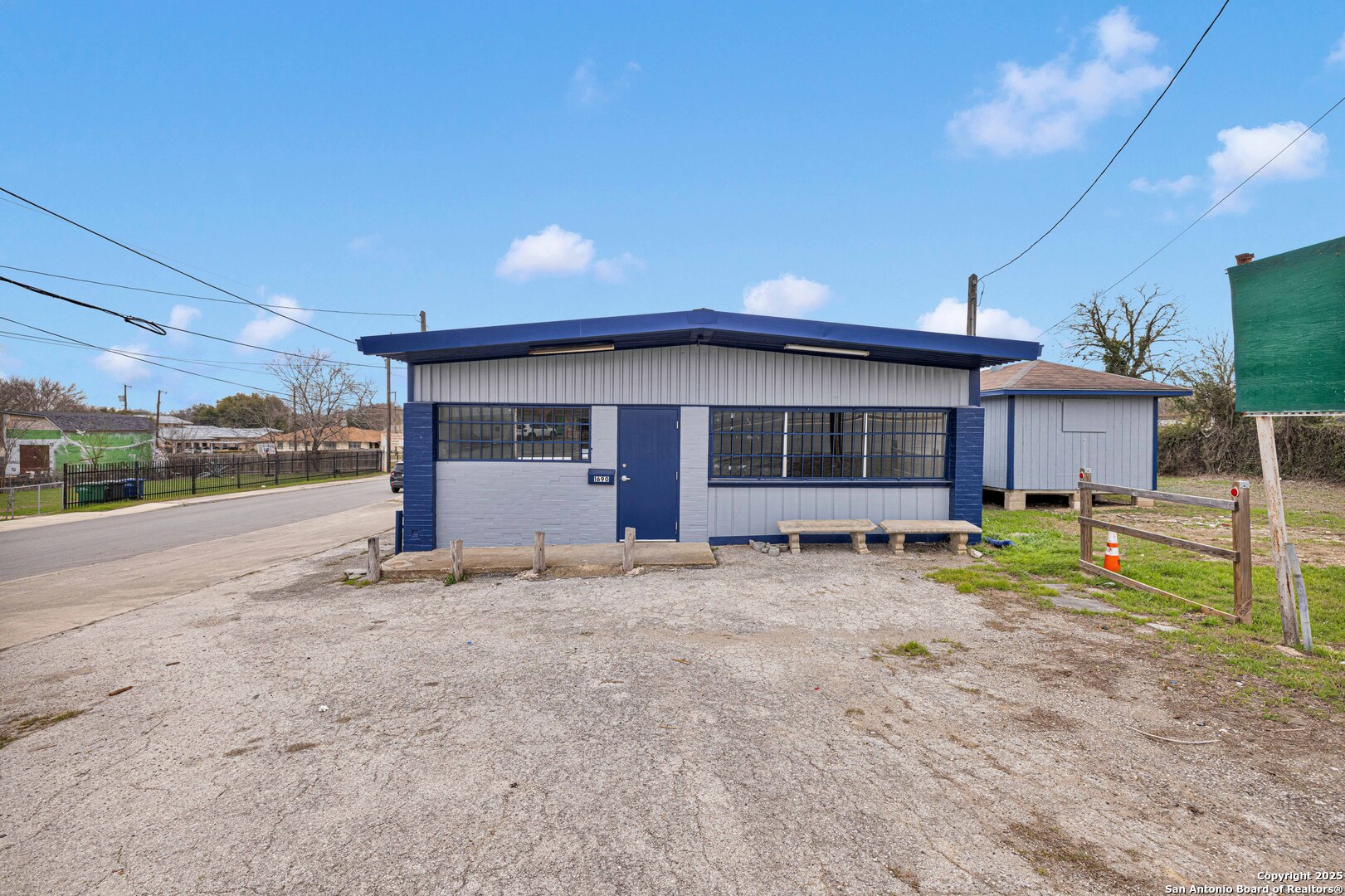 1690 Rigsby San Antonio TX 78210