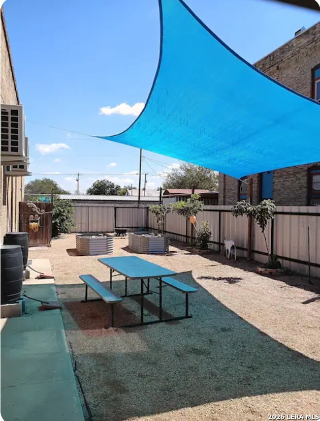 412 N Center Street Sabinal TX 78881