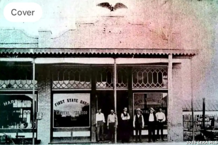 412 N Center Street Sabinal TX 78881