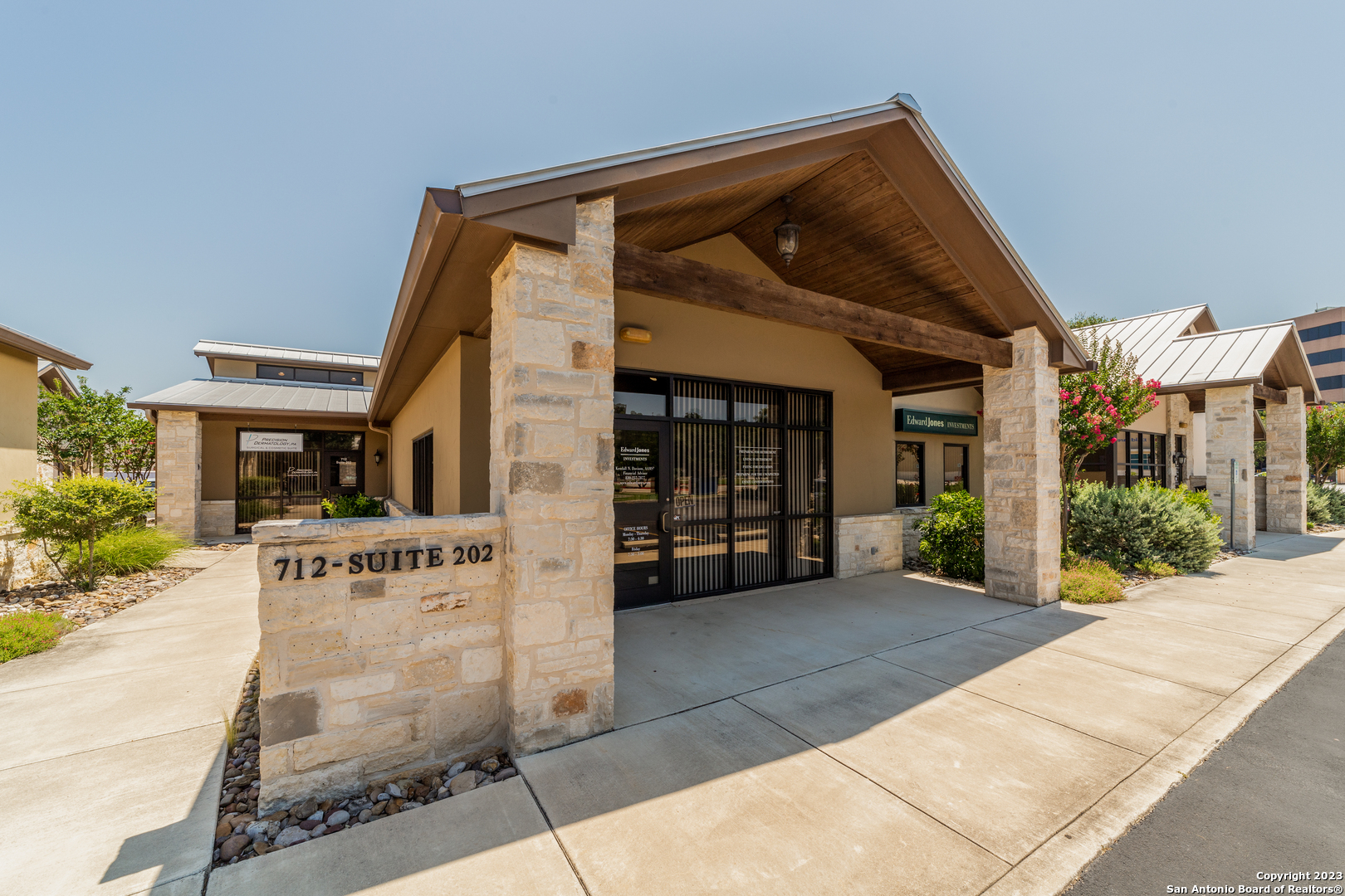 712 Hill Country Drive Kerrville TX 78028