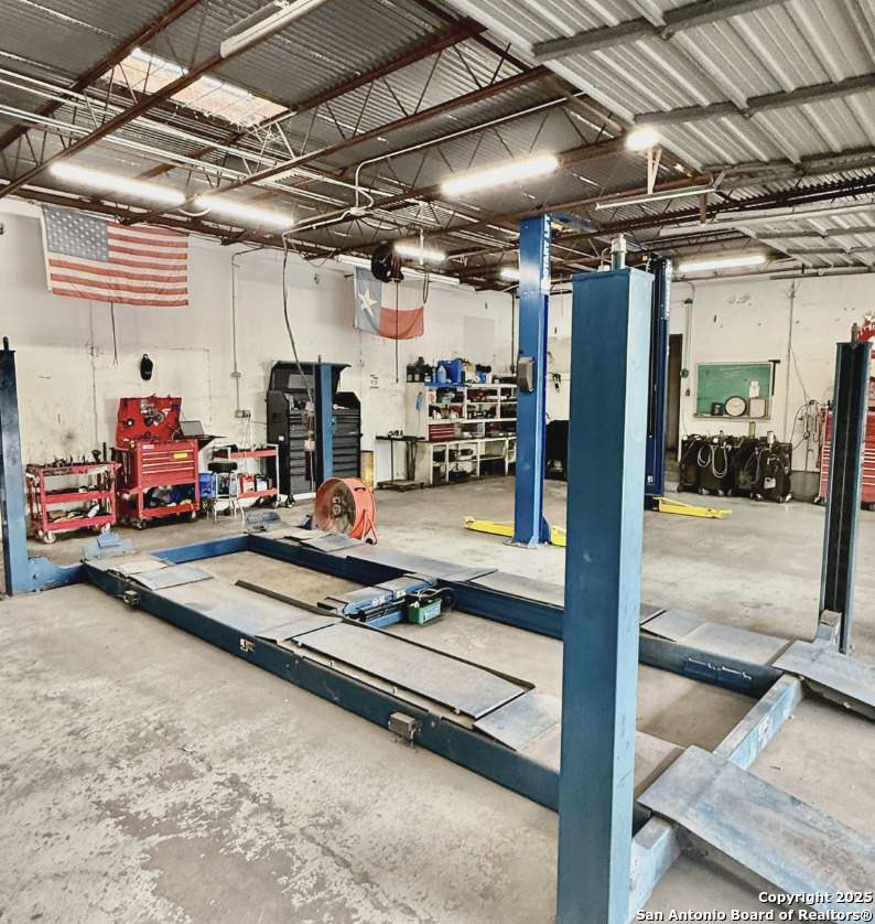 4727 Timco Leon Valley TX 78238