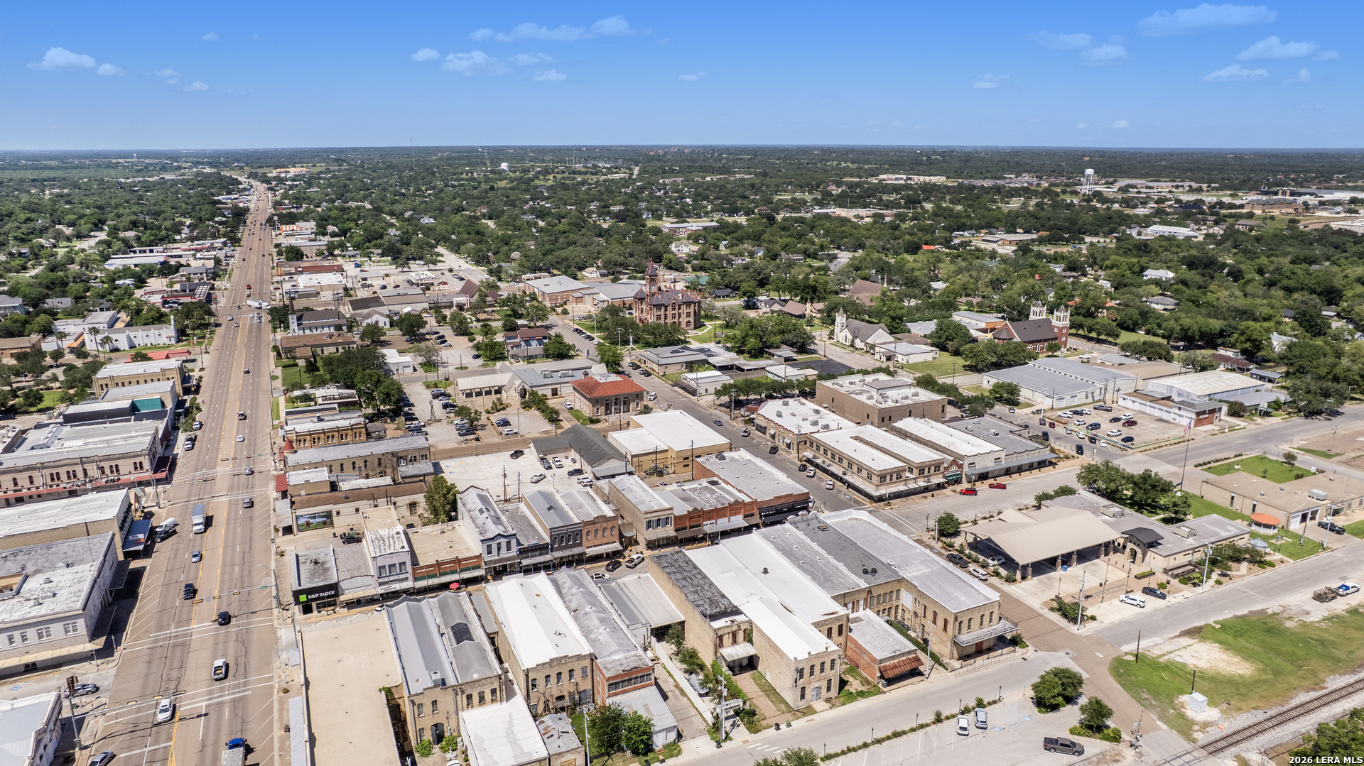 130 E Main Street Cuero TX 77954