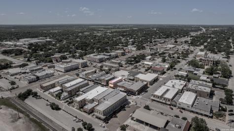 130 E Main Street Cuero TX 77954