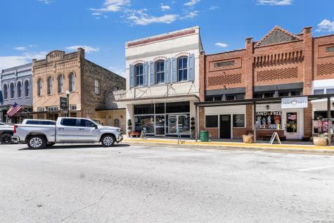 130 E Main Street Cuero TX 77954