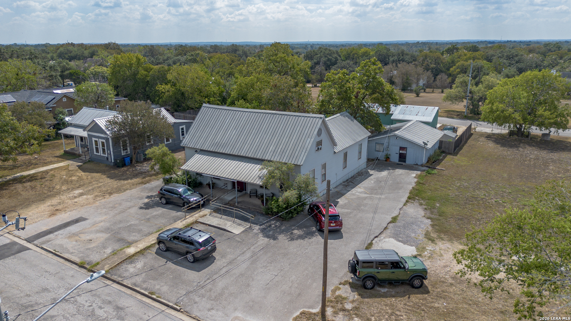 523 E Donegan Seguin TX 78155