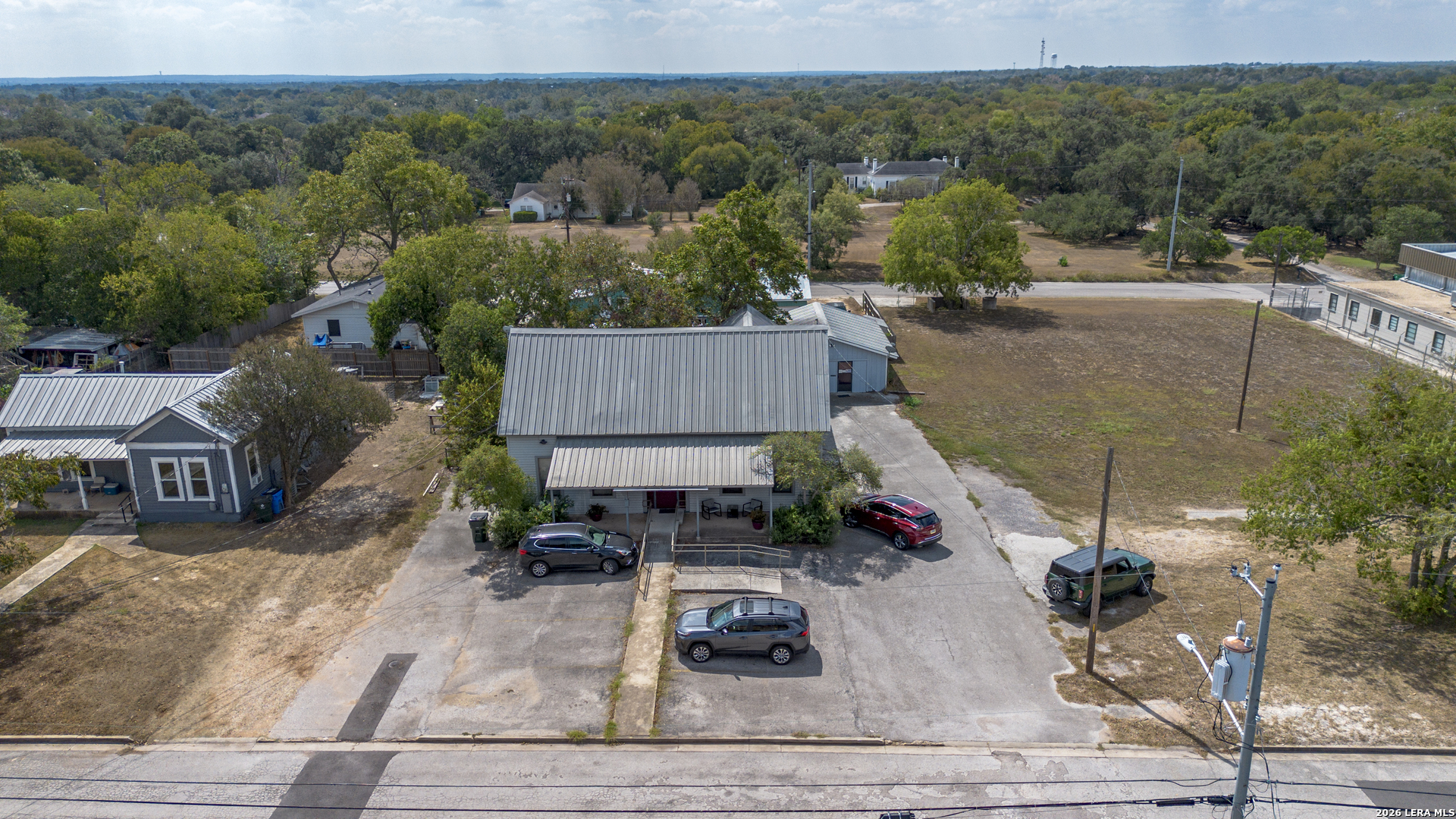 523 E Donegan Seguin TX 78155