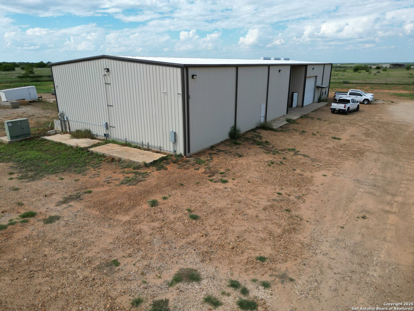 13688 S I-35 Dilley TX 78017