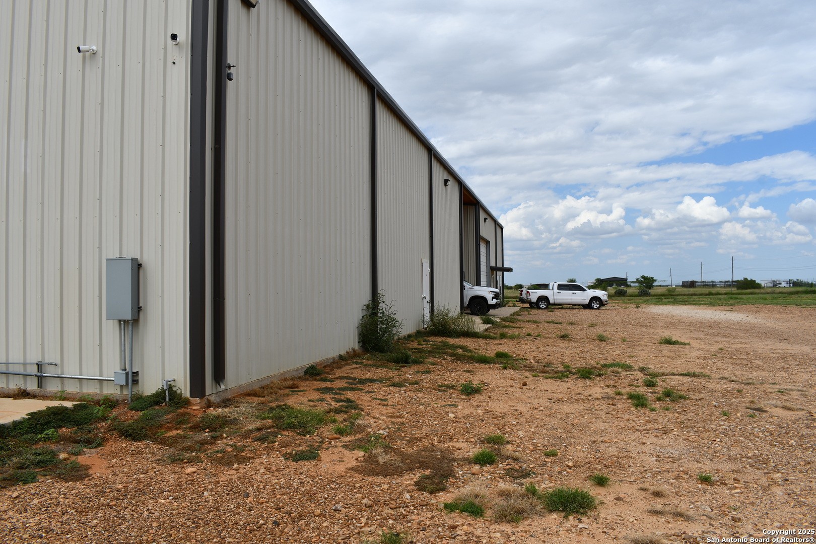 13688 S I-35 Dilley TX 78017