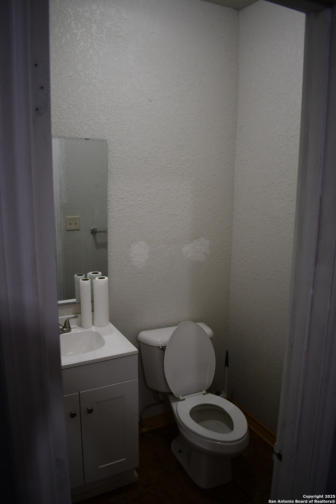 13688 S I-35 Dilley TX 78017