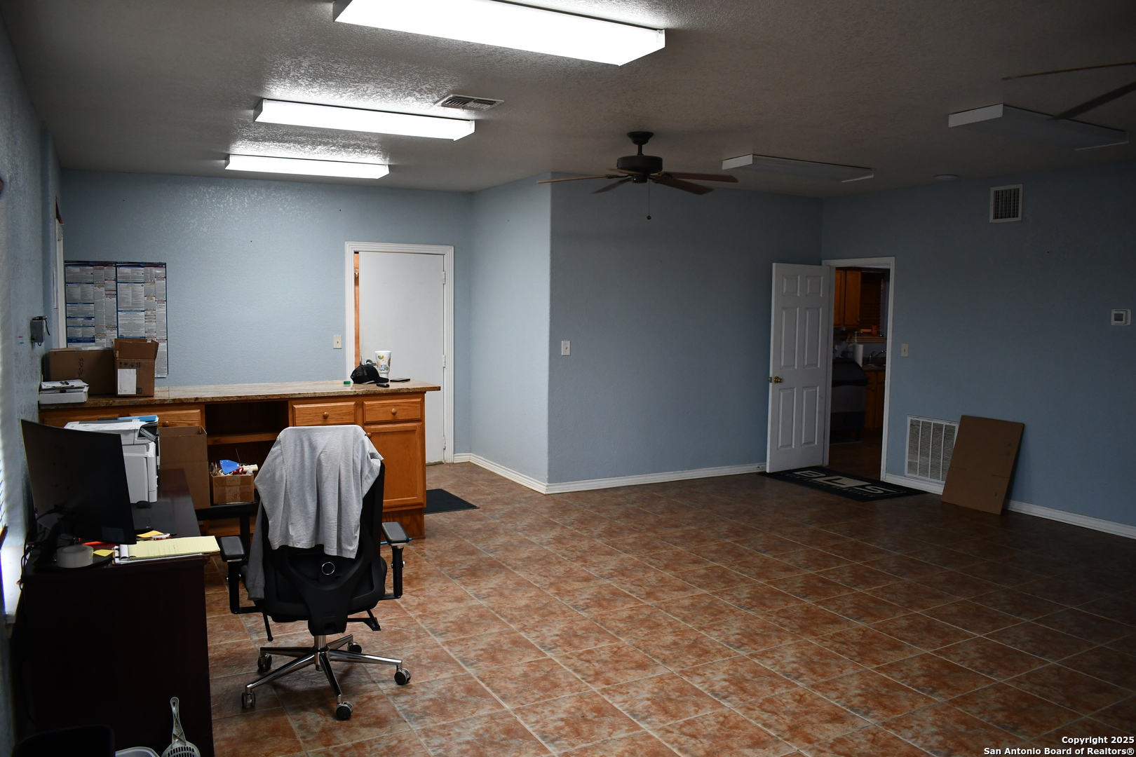 13688 S I-35 Dilley TX 78017