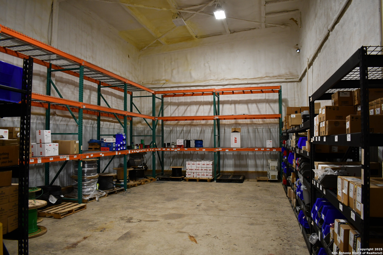 13688 S I-35 Dilley TX 78017