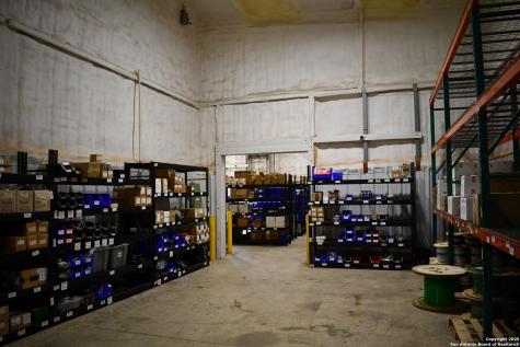 13688 S I-35 Dilley TX 78017