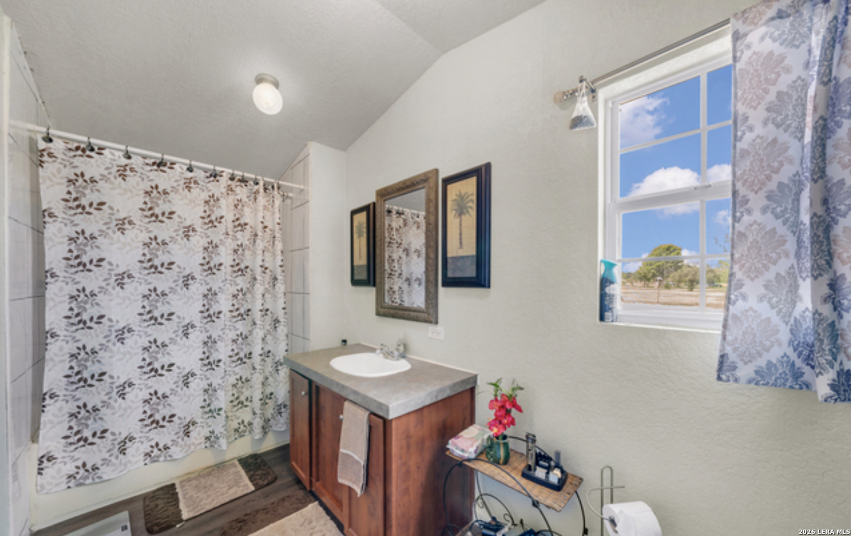 11791 Kinney Road Atascosa TX 78002