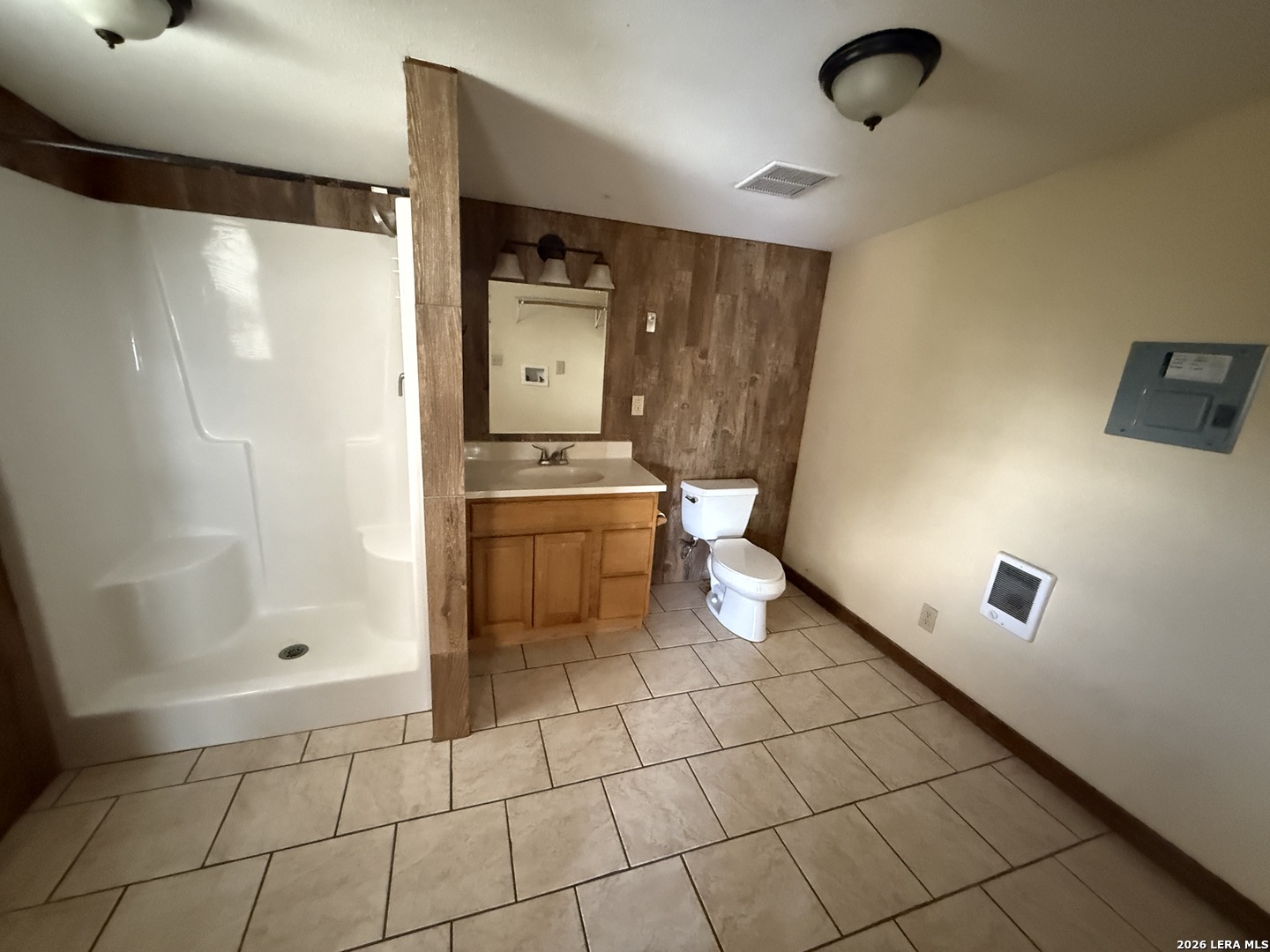 220 County Road 2690 Moore TX 78057