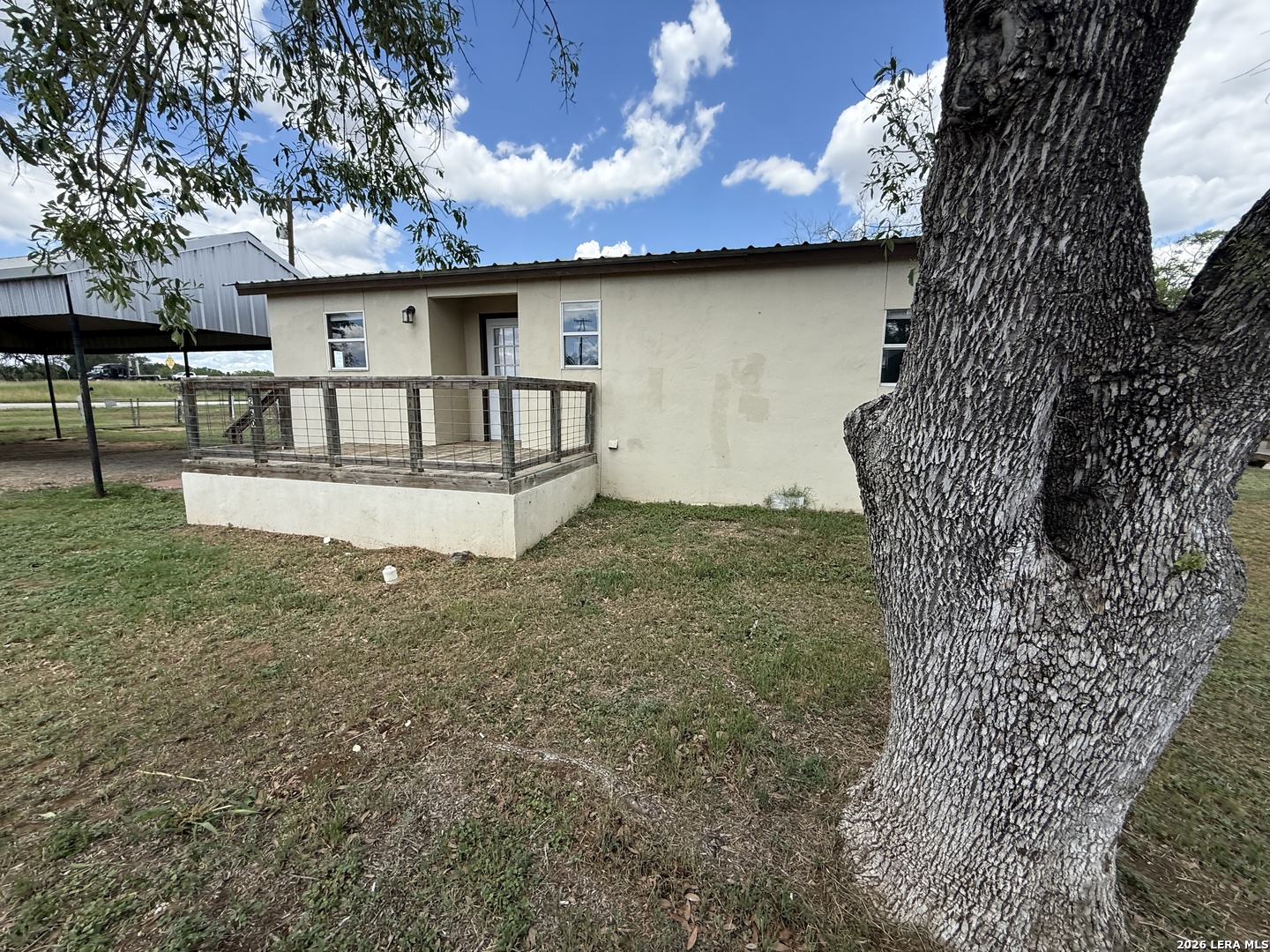 220 County Road 2690 Moore TX 78057