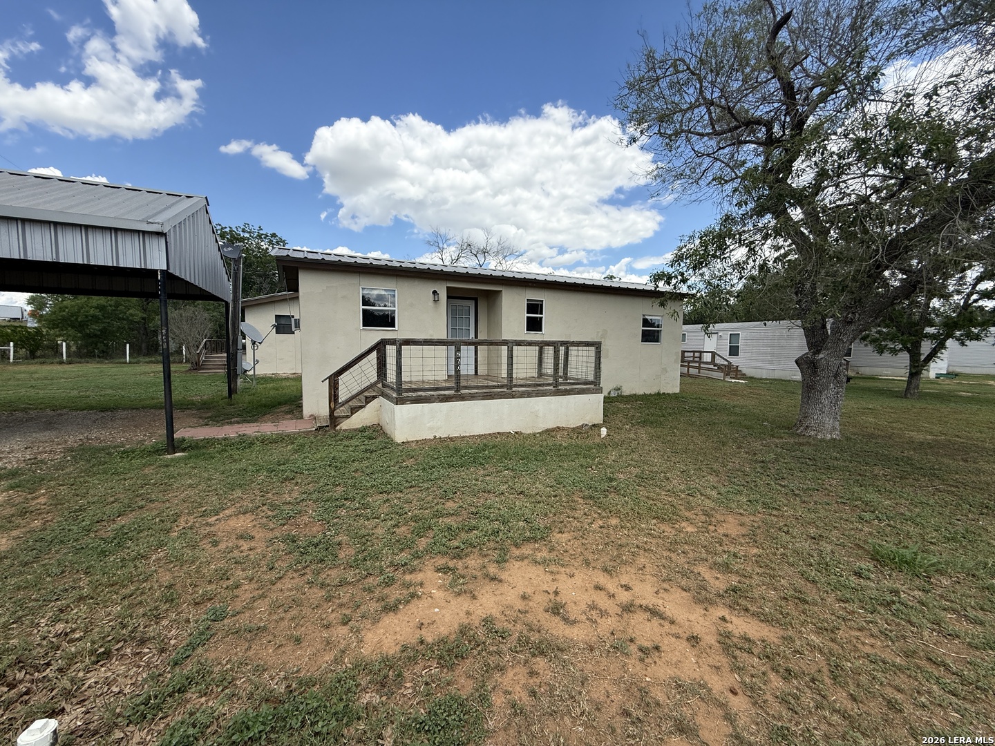 220 County Road 2690 Moore TX 78057