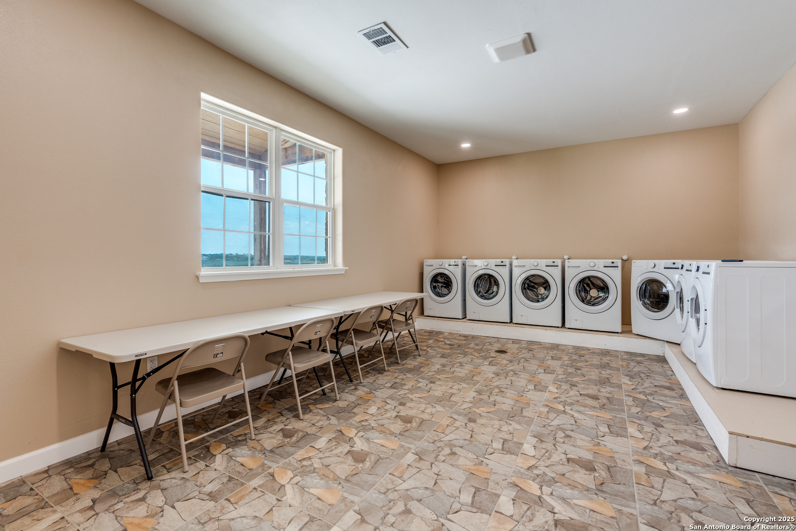 9089 Fm 2673 Canyon Lake TX 78133