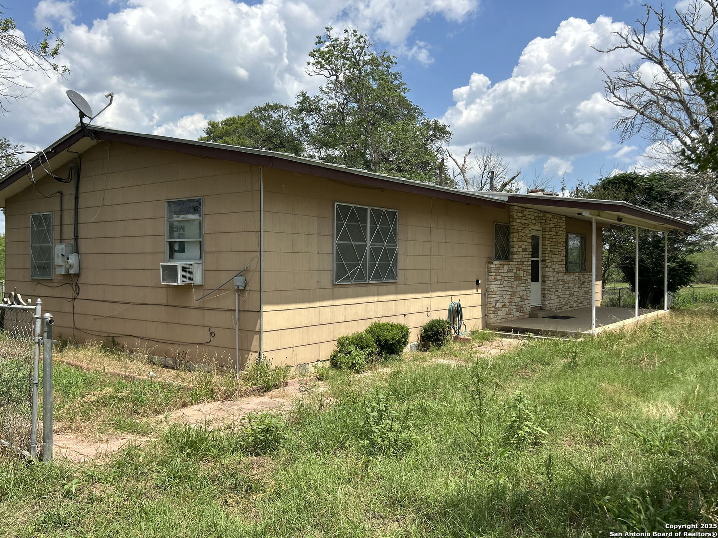 1626 Fm 1346 La Vernia TX 78121