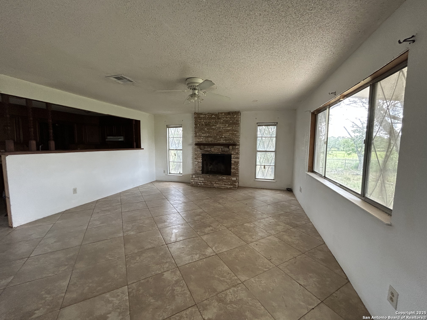 1626 Fm 1346 La Vernia TX 78121