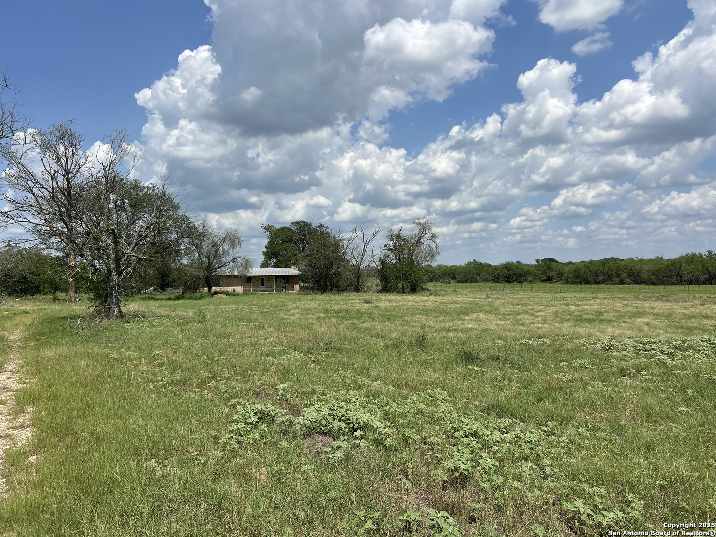 1626 Fm 1346 La Vernia TX 78121