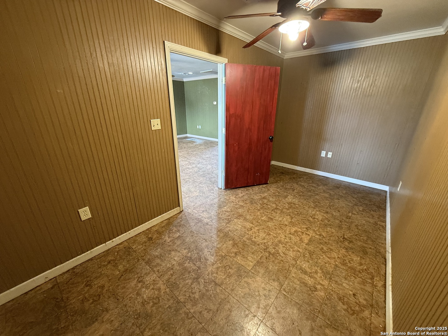 1920 10th Floresville TX 78114