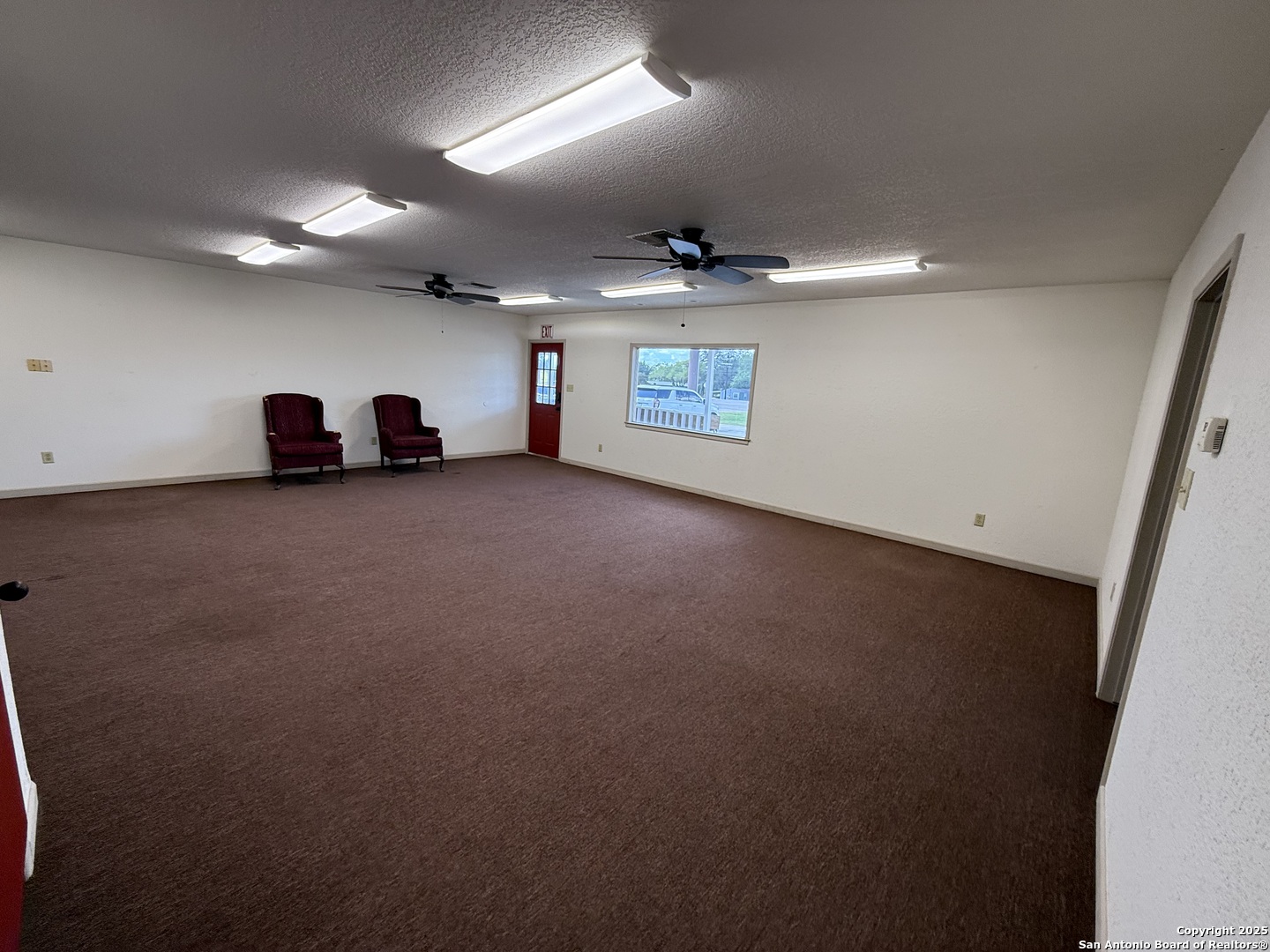 1920 10th Floresville TX 78114