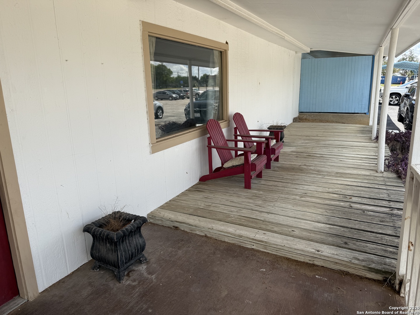 1920 10th Floresville TX 78114