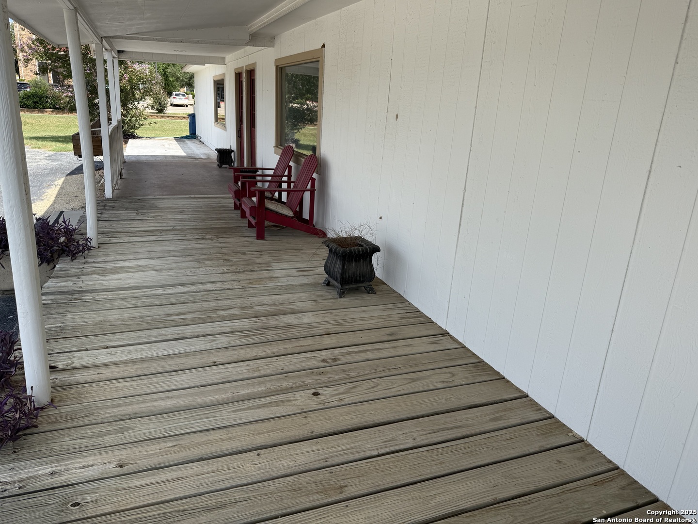 1920 10th Floresville TX 78114