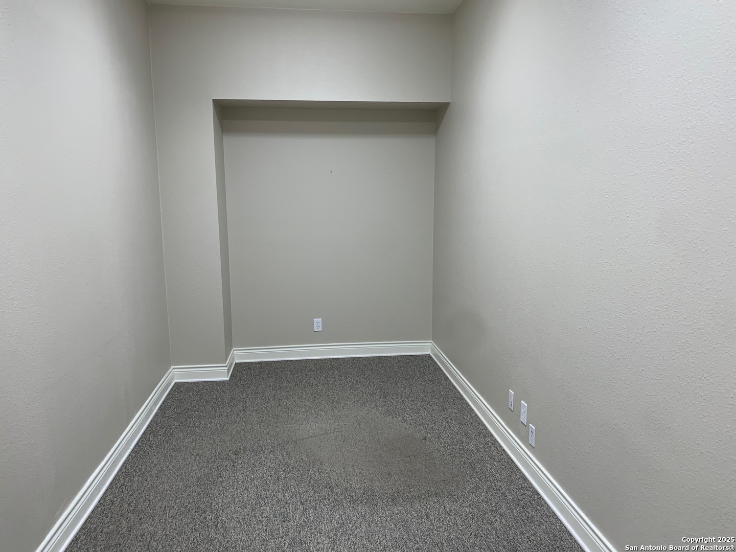 801 N. Main Street Boerne TX 78006