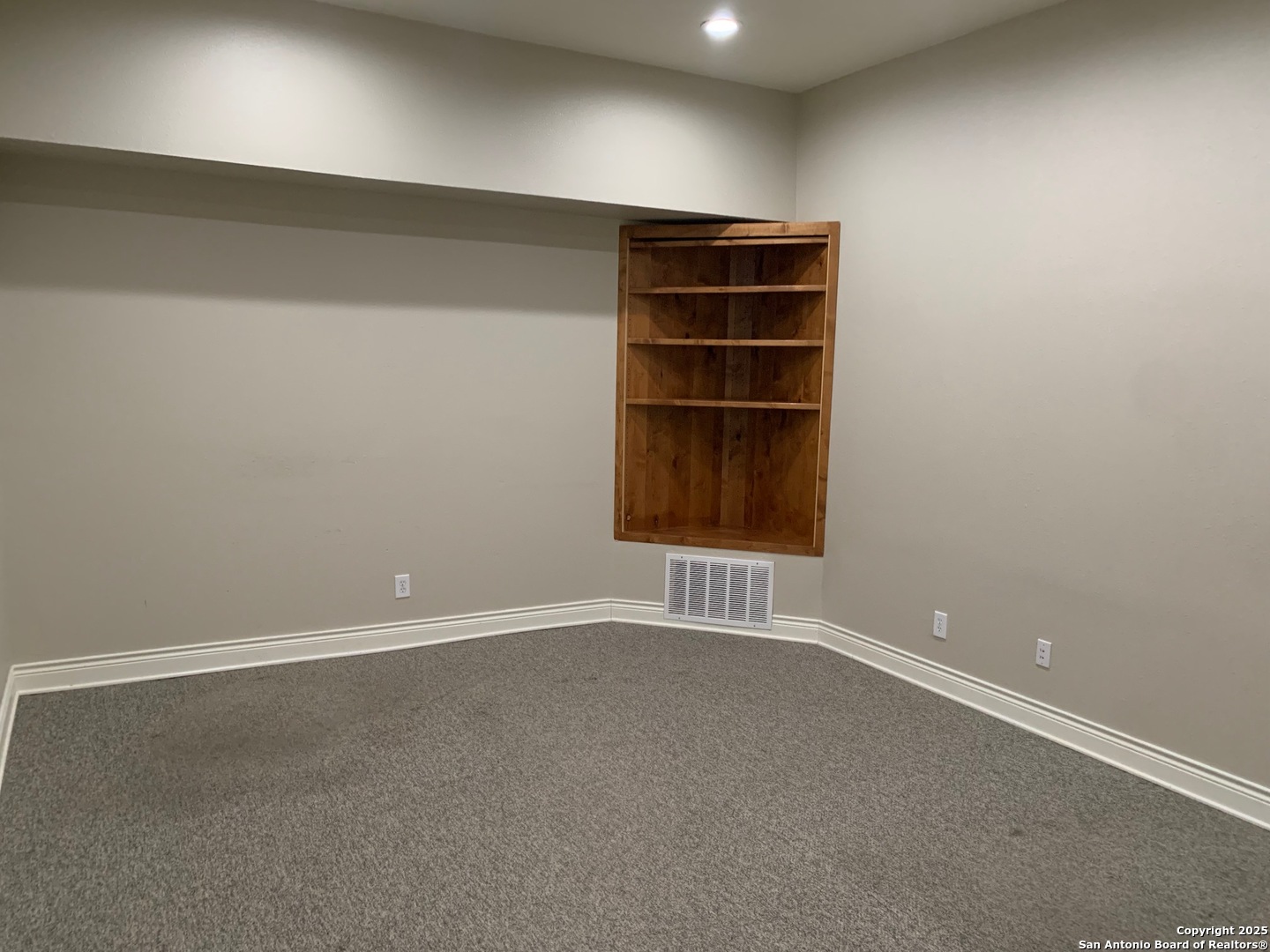 801 N. Main Street Boerne TX 78006