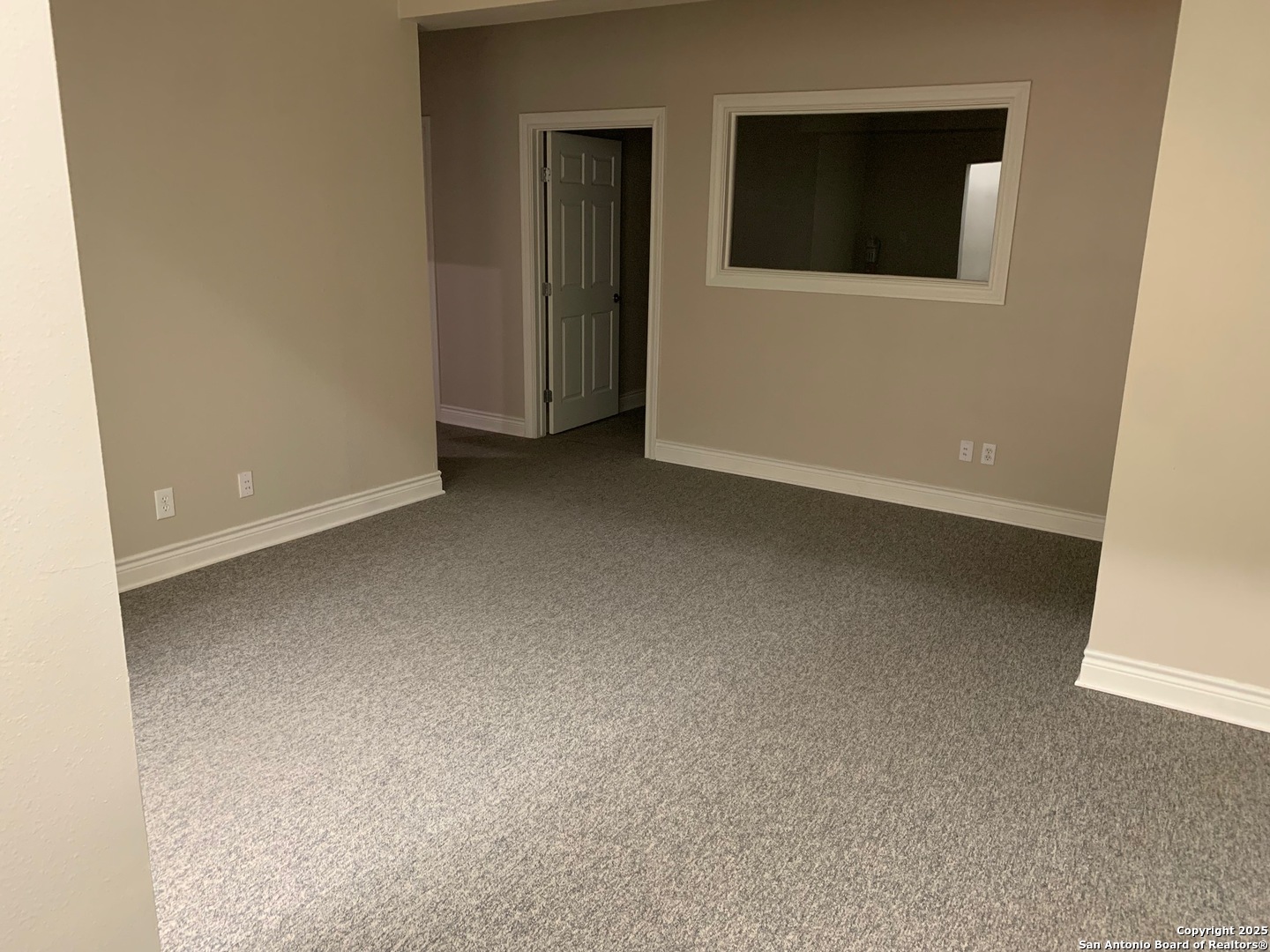 801 N. Main Street Boerne TX 78006